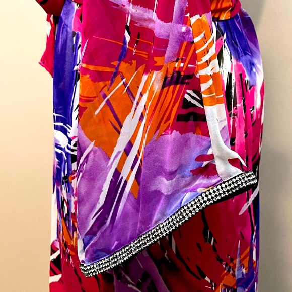 TIFFANYSLABEL PRINTED COLORFUL KIMONO TOP/WRAP W/RHINESTONE APPLICATION & BELT - Picture 7 of 11